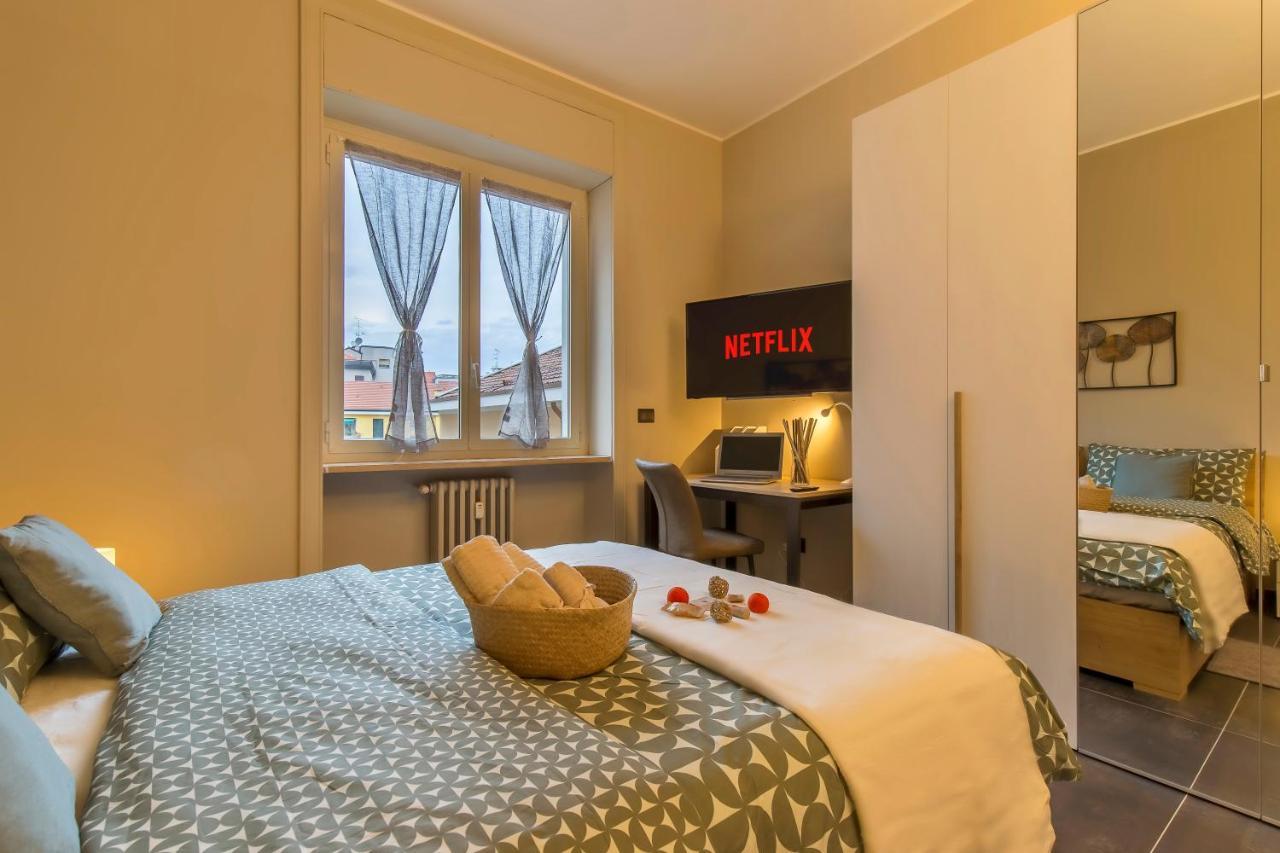 Modern & Bright 2 Bedroom Flat 50M From M4 Stop Μιλάνο Εξωτερικό φωτογραφία