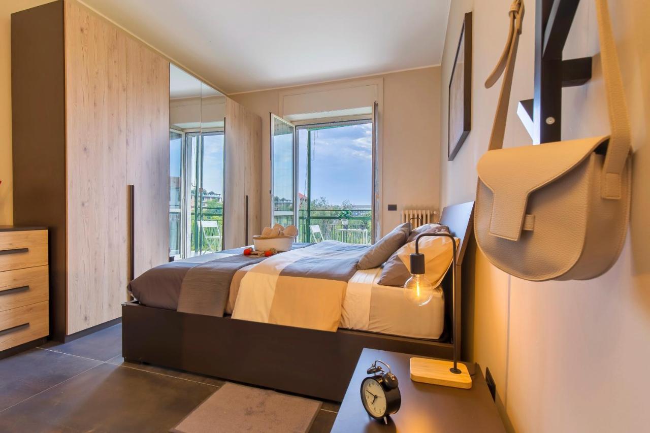 Modern & Bright 2 Bedroom Flat 50M From M4 Stop Μιλάνο Εξωτερικό φωτογραφία
